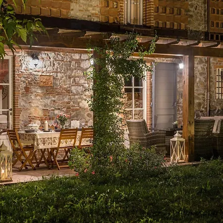 Farmhouse In Lucca With Pool Lucca