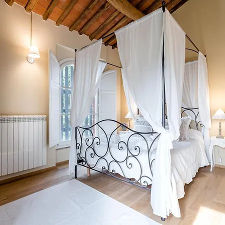 Farmhouse In Lucca With Pool Villa *