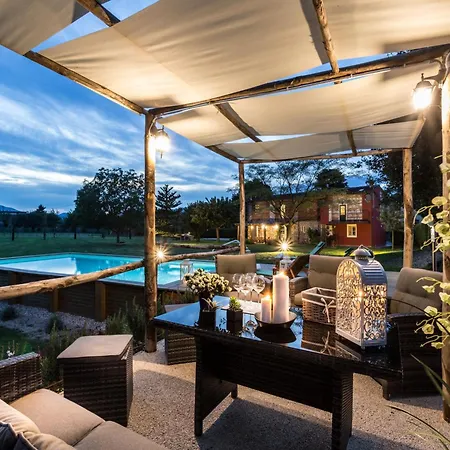 Villa Farmhouse In Lucca With Pool Lucca