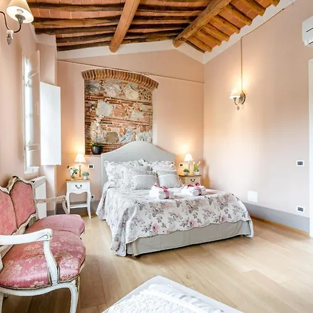 Farmhouse In Lucca With Pool Villa *
