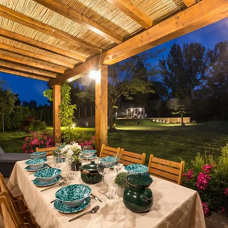 Villa Farmhouse In Lucca With Pool